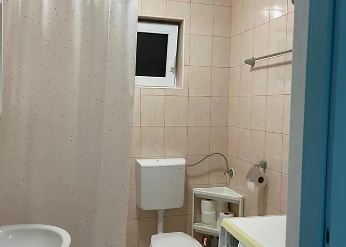 아파트 Apartman Zaton